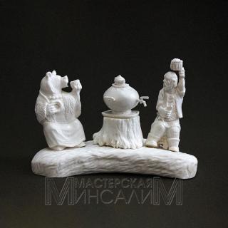Скульптура «Таежное чаепитие»