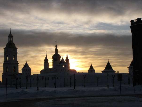 Февральский закат. Вид на Кремль из окна мастерской Минсалима